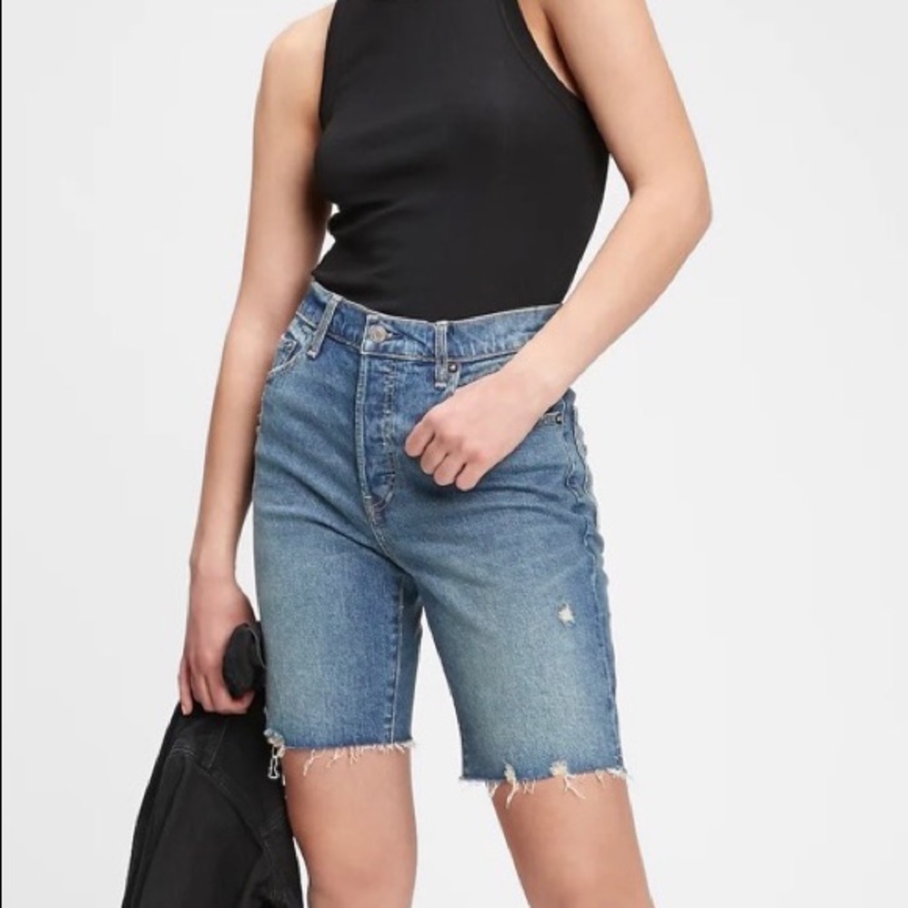 *SOLD* Gap high rise denim Bermuda shorts
